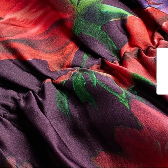 🎁Express Satin Floral One Shoulder Tie Waist Top size Small - Picture 7 of 7